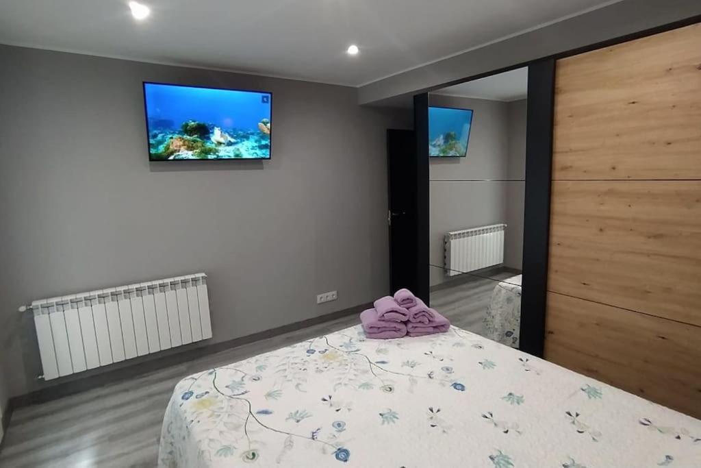 Ca Lolina Playa Apartment Gijon Bagian luar foto