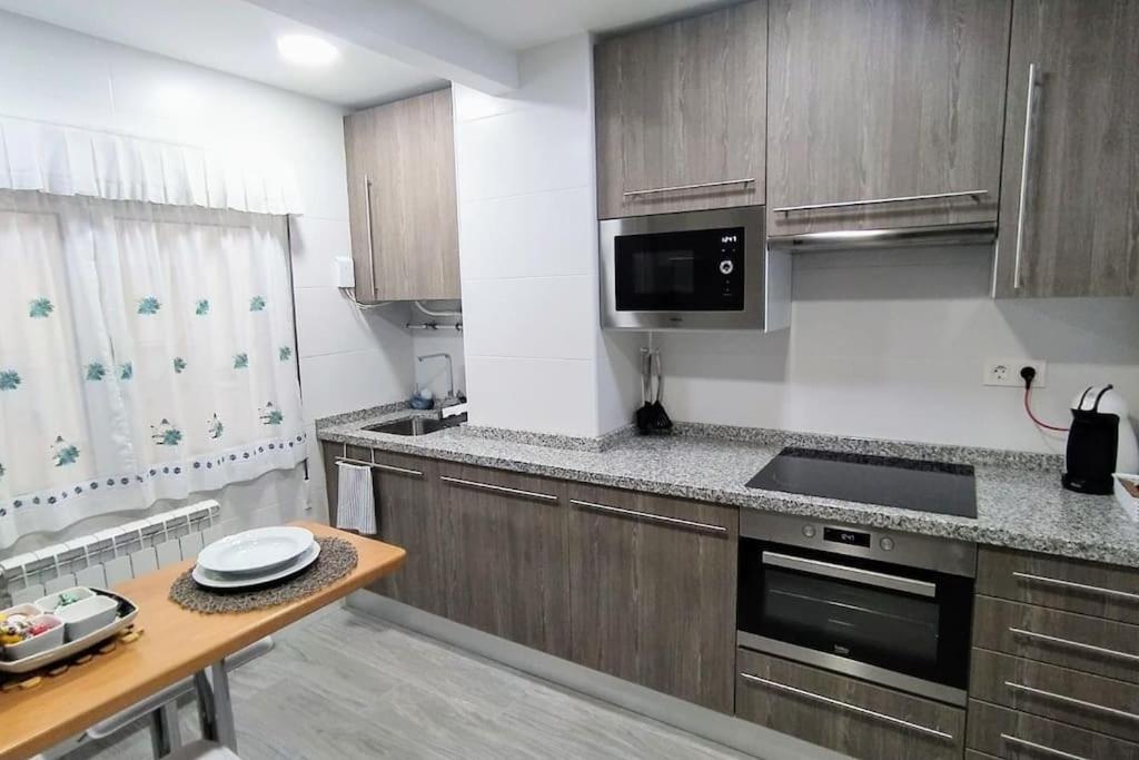 Ca Lolina Playa Apartment Gijon Bagian luar foto