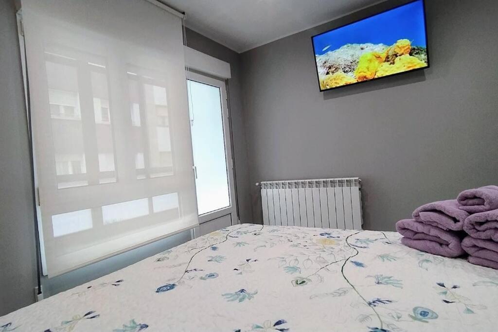 Ca Lolina Playa Apartment Gijon Bagian luar foto