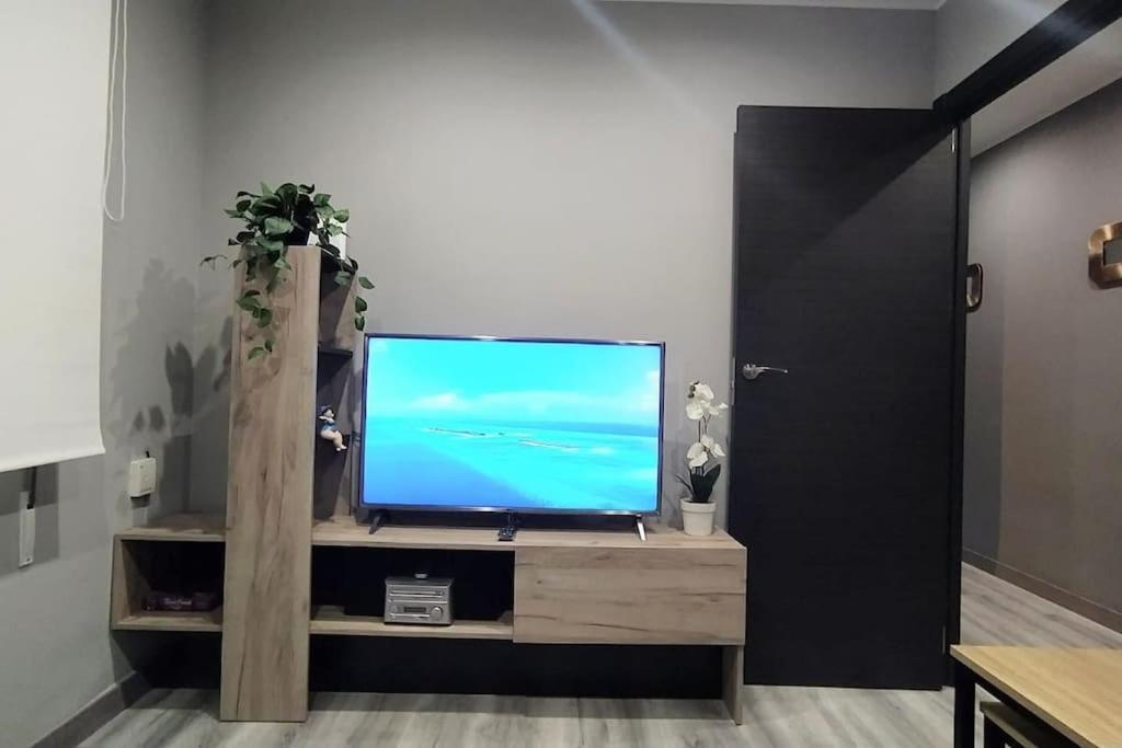 Ca Lolina Playa Apartment Gijon Bagian luar foto